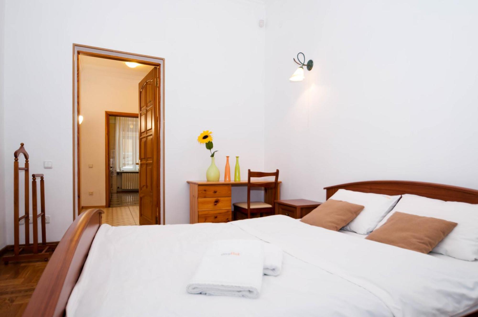 Central Apartments เคียฟ ภายนอก รูปภาพ