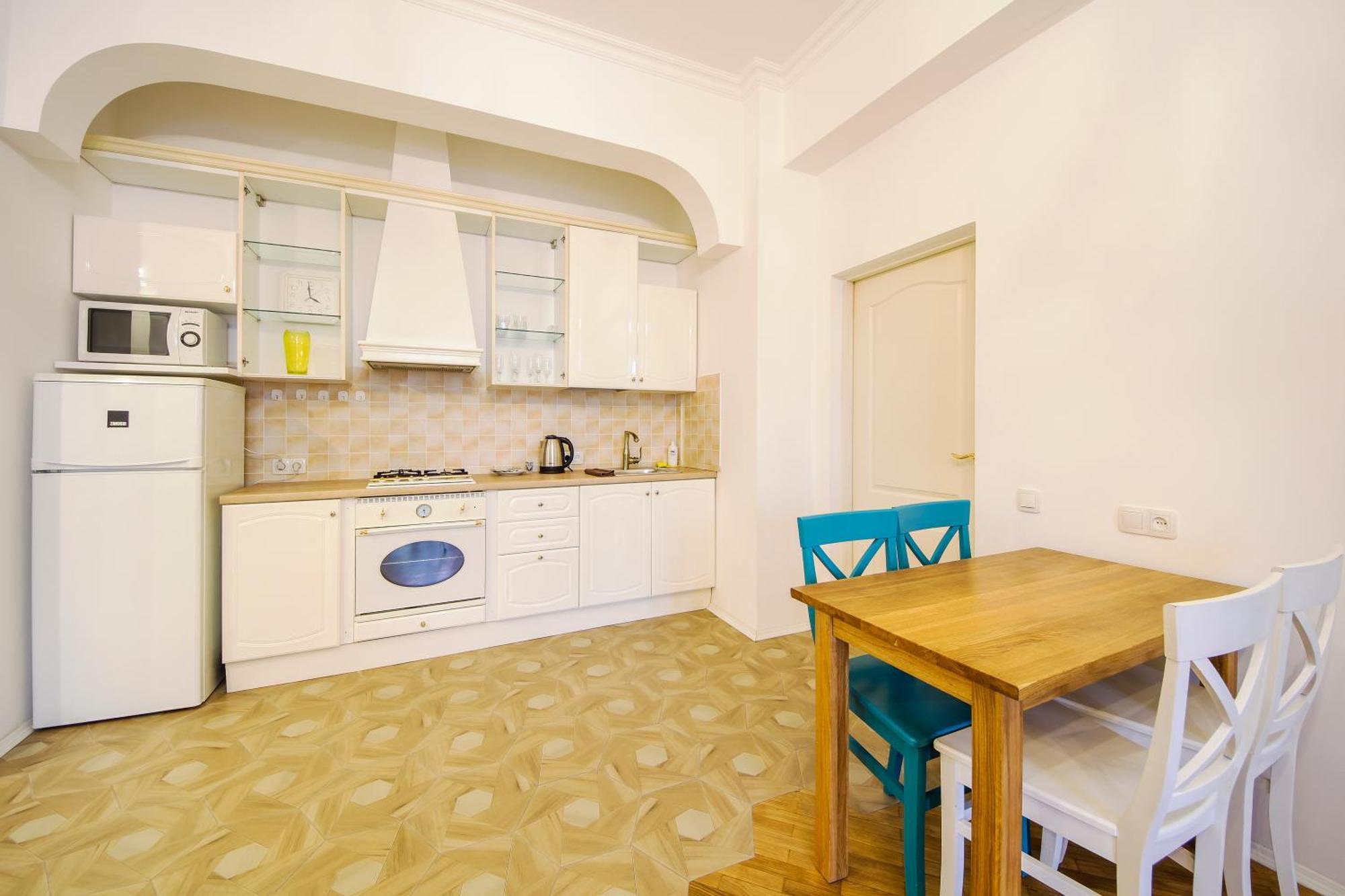 Central Apartments เคียฟ ภายนอก รูปภาพ
